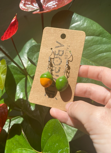 Pantallas de Quenepas